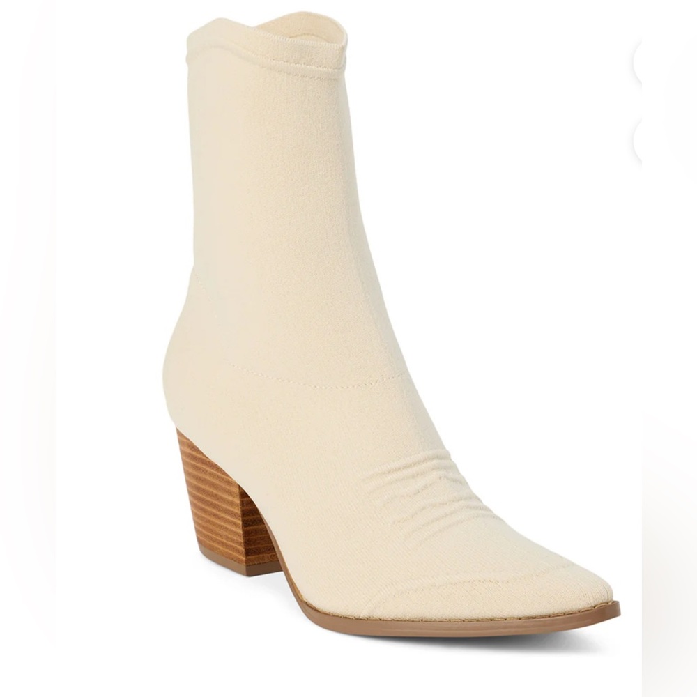 Matisse Lynn Western Ivory Ankle boot NEW IN BOX